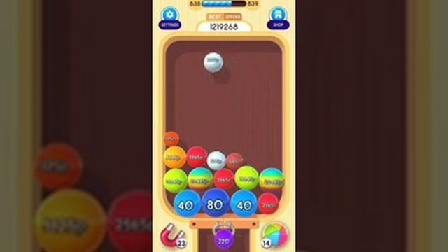 Reached 32O Ball in 2048 Balls 3D Gameplay