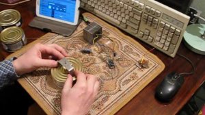 Динамик  из консервной банки