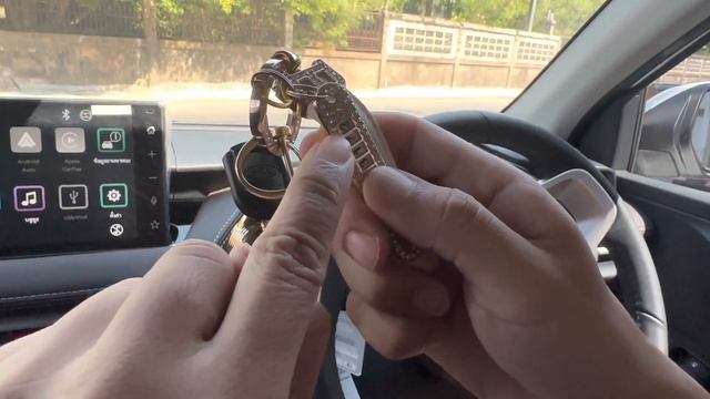 พ่วงกุญแจหรูหรา 100 กว่าบาท New Yaris ATIV 2023 ตรงรุ่น смотреть онлайн