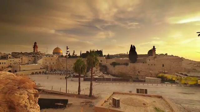 Dawn of a new Day over Dome of the Rock | El Kuds | Jerusalem | Ruhi Su | Insan ve Emek смотреть онлайн