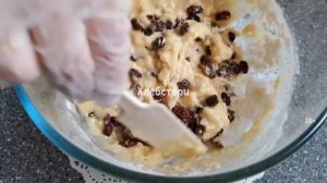 Рецепт как сделать постный пирог на апельсиновом соке с изюмом в духовке.