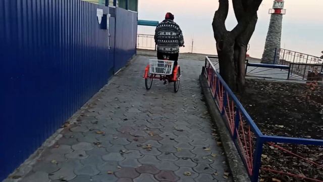 трёхколёсный велосипед с мотором от газоноеосилки смотреть онлайн