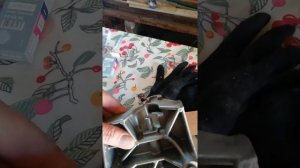 натяжитель генератора калина, как выкрутить обломанный болт