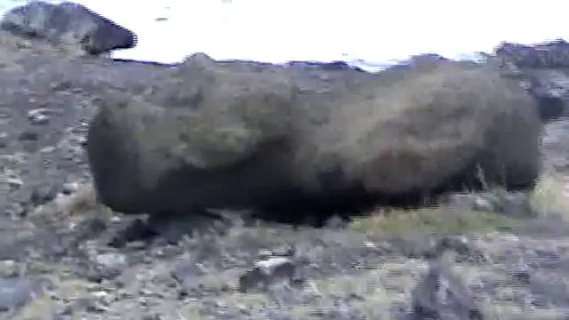 An Easter Island Date, Rapi Nui Moai смотреть онлайн