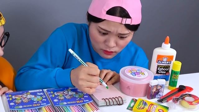 Школьные принадлежности своими руками Мукбанг ДОНА DONA смотреть онлайн