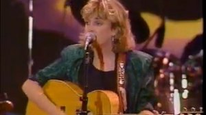 Mary Chapin Carpenter - Quittin' Time (TNN 1990)