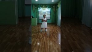 Песня Российский флаг-Ованесян Вероника-6 лет