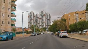Беер Шева - город посреди пустыни.