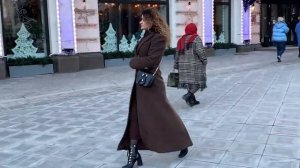 ПРОГУЛКА ПО МОСКВЕ. МОСКОВСКИЙ СТРИТСТАЙЛ. Площадь возле ЦУМа.