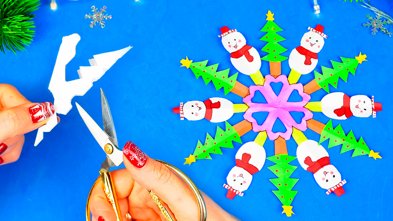 Как сделать Снежинку из бумаги своими руками на Новый год Поделки Самоделки