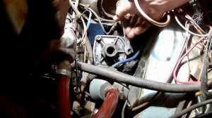 Доливка масла в рулевую Москвича