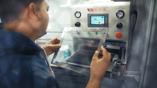 Планшет iPad Pro 12.9. Как заменить стекло, существенно экономя деньги клиенту/ MasterFon смотреть онлайн