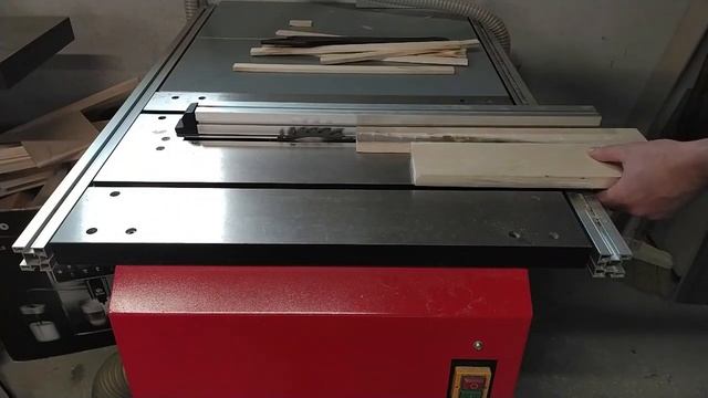 Kaip aš saugiai pjaunu plonas  lenteles смотреть онлайн