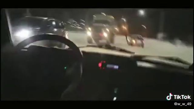 Сшила красный сарафан...