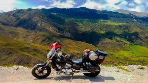 Одиночное мотопутешествие по Южной Америке — Анды, горные вершины Перу.