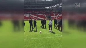 Роналдиньо и Джей-Джей Окоча открыли парк Кубка конфедерации в Казани