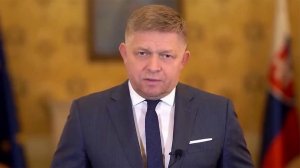 Премьер-министр Словакии Роберт Фицо тяжело ранен в результате покушения