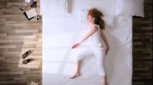 Спать без подушки - полезно ли?