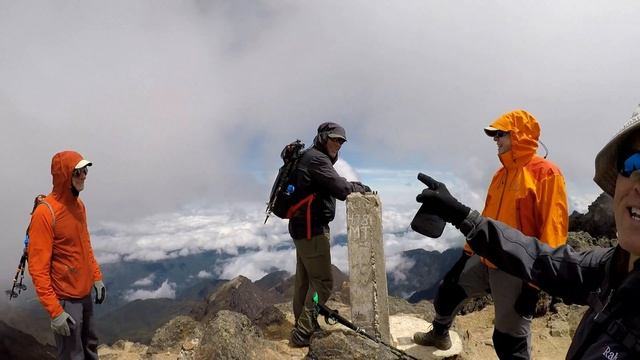 Return to Ecuador: Volcano Guagua Pichincha смотреть онлайн