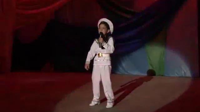 Литвинов Илья (6 лет) Бескозырка белая  ВДЦ "Орленок"