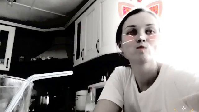 Мы должны творить добро|Мама и Таня смотреть онлайн