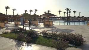 Территория отеля Sunrise Royal Makadi Resort & Aqua Park 5* Макади-Бей. Хургада. Египет