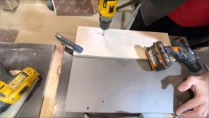 шуруповерт WORX WX100 сравнение с dewalt dcd 701 некорректная работа трещотки.