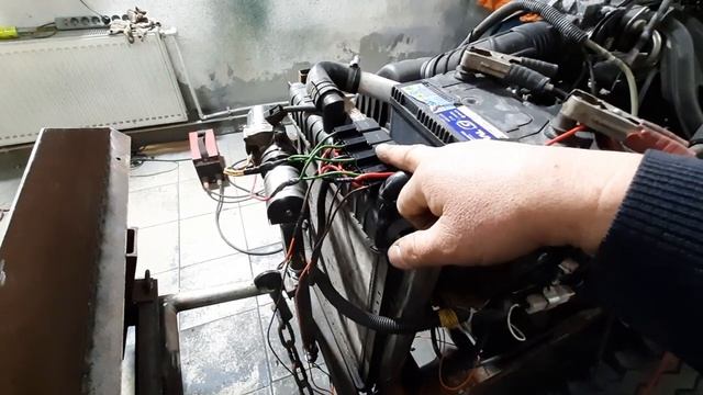 Устройство электрического подъёма лопаты.