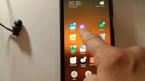 Как установить Алису на рабочий стол Xiaomi?