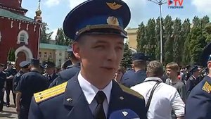 400 выпускников военно-воздушной академии им. Жуковского и Гагарина получили лейтенантские погоны