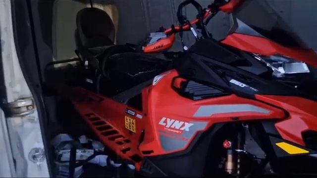 LYNX XTERRAIN BRUTAL смотреть онлайн