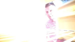 Проверка лампочки в холодильнике