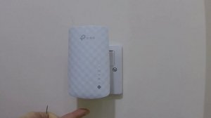 How to Factory Reset a TP-Link RE200 AC750 WiFi Extender
