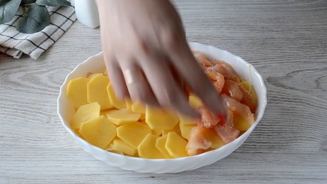 Картопляна Запіканка з Курячим Філе / Що приготувати на обід
