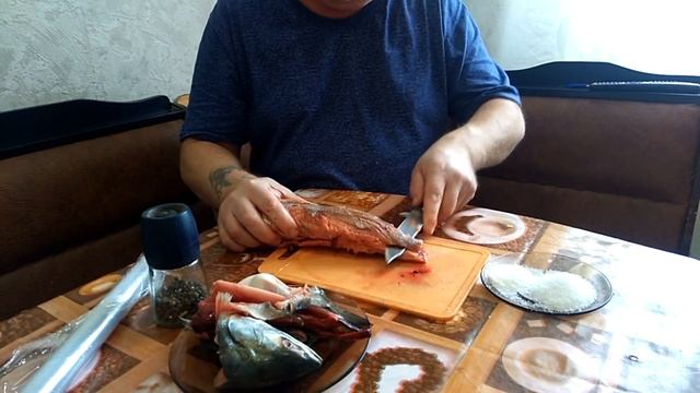 Рулет из Филе Рыбы/ Рулет из Лосося(в Пленке)/Рыбная Колбаса/Горбуша Малосольная/ SUB (0+) смотреть онлайн