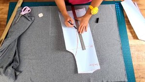 Раскрой модного жакета сразу на ткани. Создаем ансамбль из трёх изделий.mp4