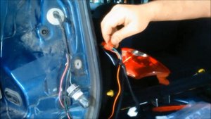 Установка фаркопа Auto Hak Mazda 5