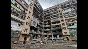 Мариуполь. Ул. Карпинского д. 37 - Б. 26.12.2022. Дом под капитальный ремонт.