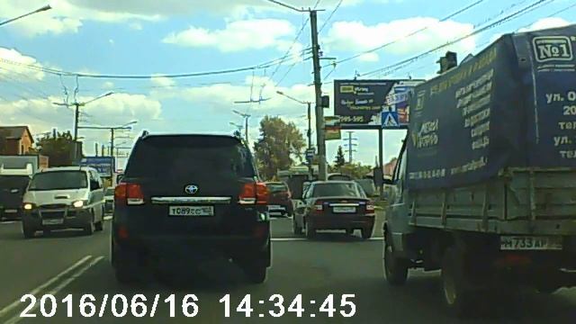 Е089СС омск опасная езда, сплошная,красный)))за секунду нарушил три правила дор движ 16,06,16 смотреть онлайн