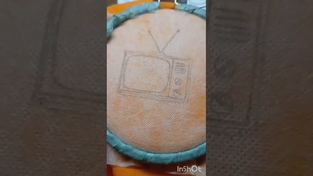 не типичная #вышивканаодежде гладью,ручная работа, выполнено на заказ