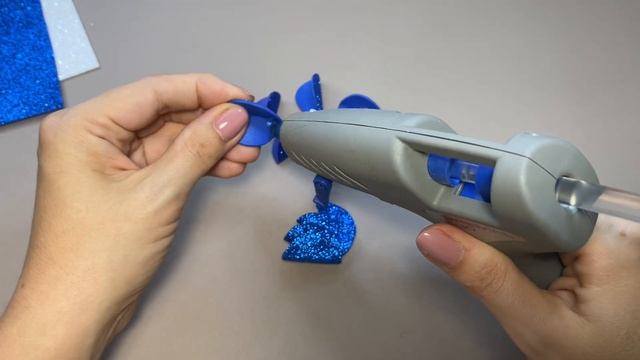 Школьные резиночки Своими руками Цветы из фоамирана смотреть онлайн