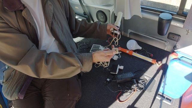 Дом на колесах своими руками, в деталях. Нужные мелочи походной жизни. VW Transporter T5. Часть 2. смотреть онлайн