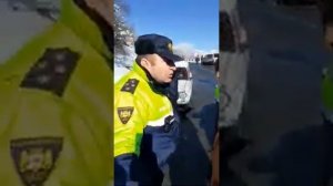 Верхний Ларс открыт только для грузинов запрещено везд в Россию с армянским и русском номерами