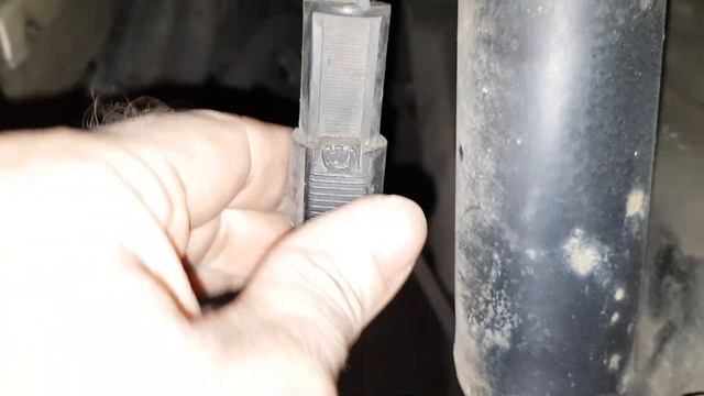 Renault Premium DXI, как отрегулировать подушки кабины. смотреть онлайн