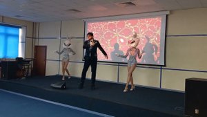 Двойник Филиппа Киркорова Зайка моя с шоу балетом