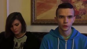 Филипп Лис пытается отвечать на вопросы Новой Газеты