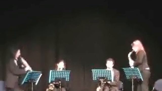 The Saxers playing Czardas смотреть онлайн