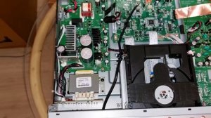 Под Капотом проигрыватель MARANTZ CD6006