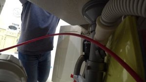 ГУДИТ ПОСУДОМОЙКА НЕ СЛИВАЕТ ВОДУ