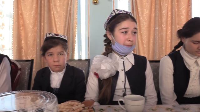 Дидорбени аз хонаи ятимони Шахраки Шуроби Ш.Исфара